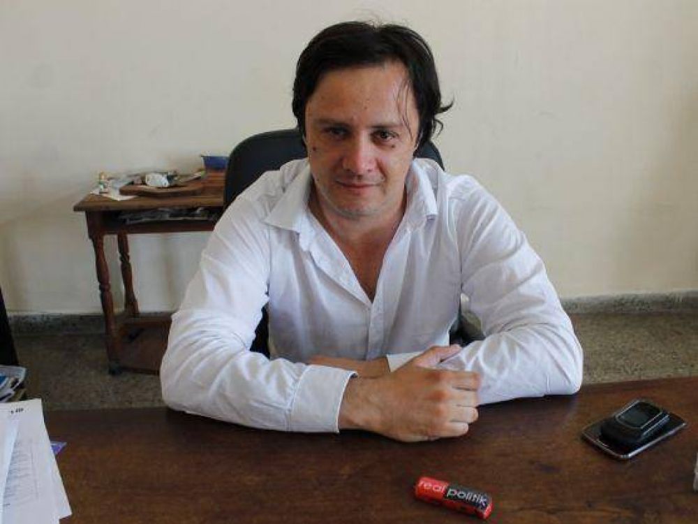 Mauricio Castro: �La gente necesita conversar de frente sobre las cosas que ocurren en la ciudad�