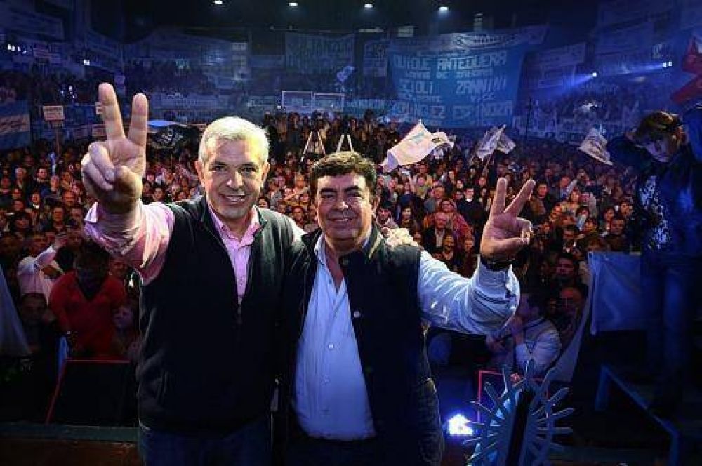Domnguez asegur que va a llevar a Buenos Aires a la victoria tras recibir el apoyo de organizaciones polticas