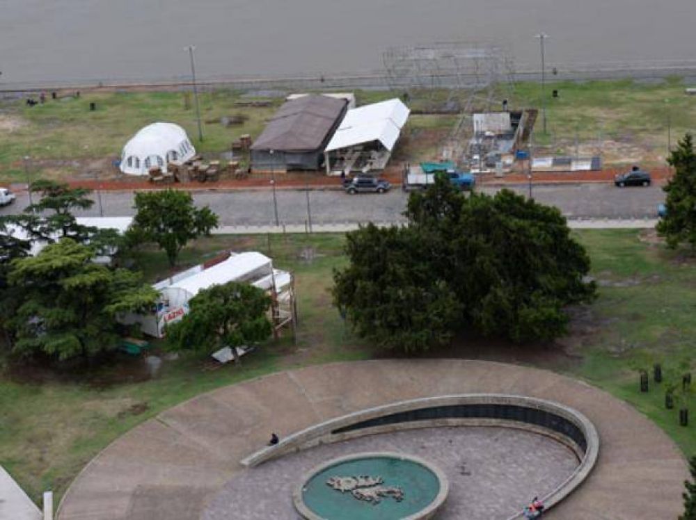 Avanzan las obras en el parque a la Bandera con fondos de Colectividades
