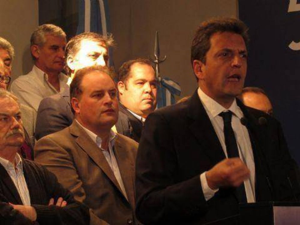Massa present en Pergamino a los candidatos de la Segunda Seccin electoral