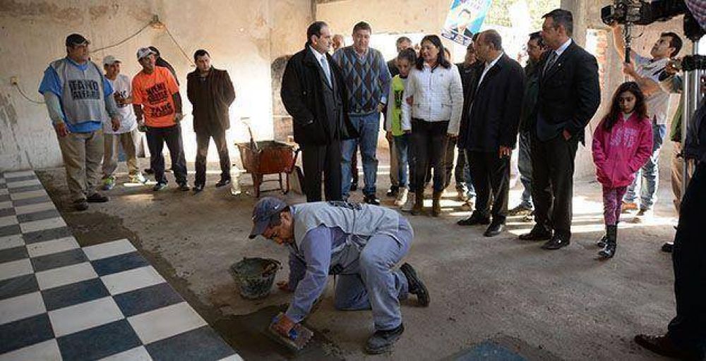 �Armamos un equipo coherente con Scioli y con Manzur�, afirm� Alperovich 