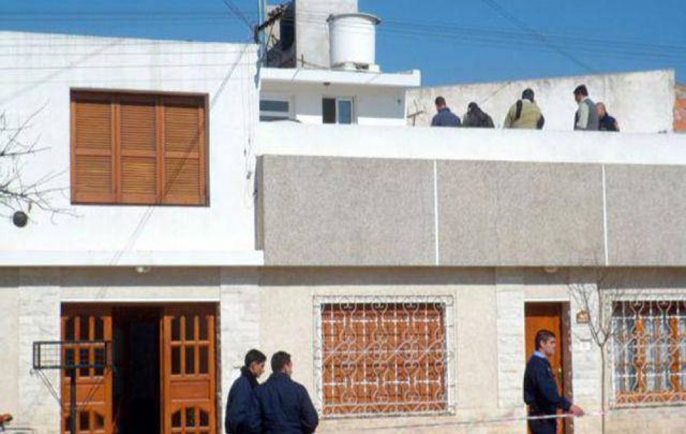 Conmoci�n en La Carlota por crimen de una docente jubilada