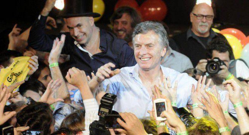 Macri prometi que YPF y Aerolneas seguirn siendo estatales