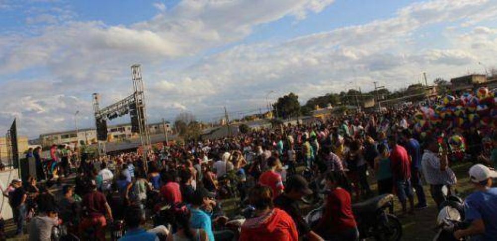 El Corrientes Cumbia reuni� a m�s de 5 mil personas en el 17 de Agosto