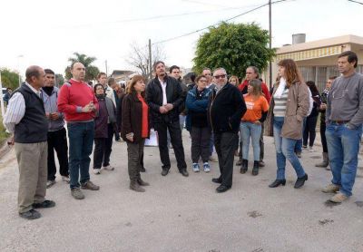 En Parque Mayor avanzan obras de pavimentaci�n y luminarias