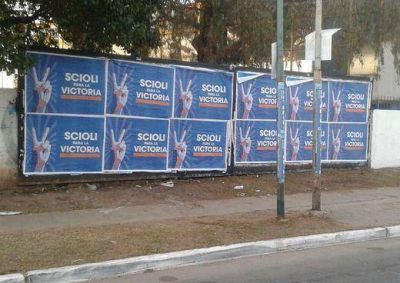Scioli quiso evitar la guerra de afiches en San Mart�n