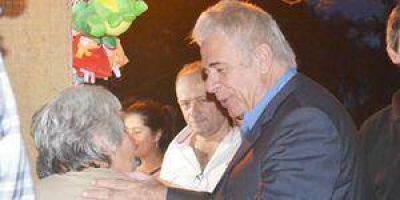 De la Sota habl� de las econom�as regionales en su paso por Formosa