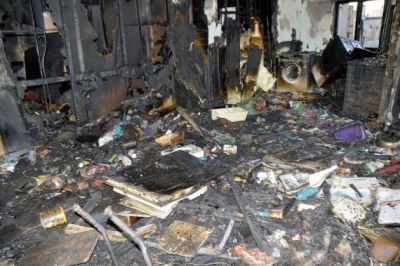 Incendio arras� con una vivienda