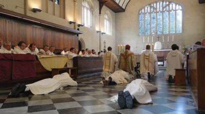 Se necesita sacerdotes: La Iglesia crece en todo el mundo y las parroquias no dan abasto