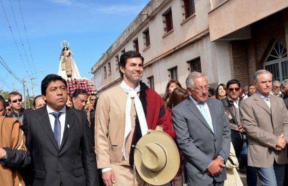 Urtubey particip� en Jujuy de las fiestas patronales en honor a la Virgen del Carmen