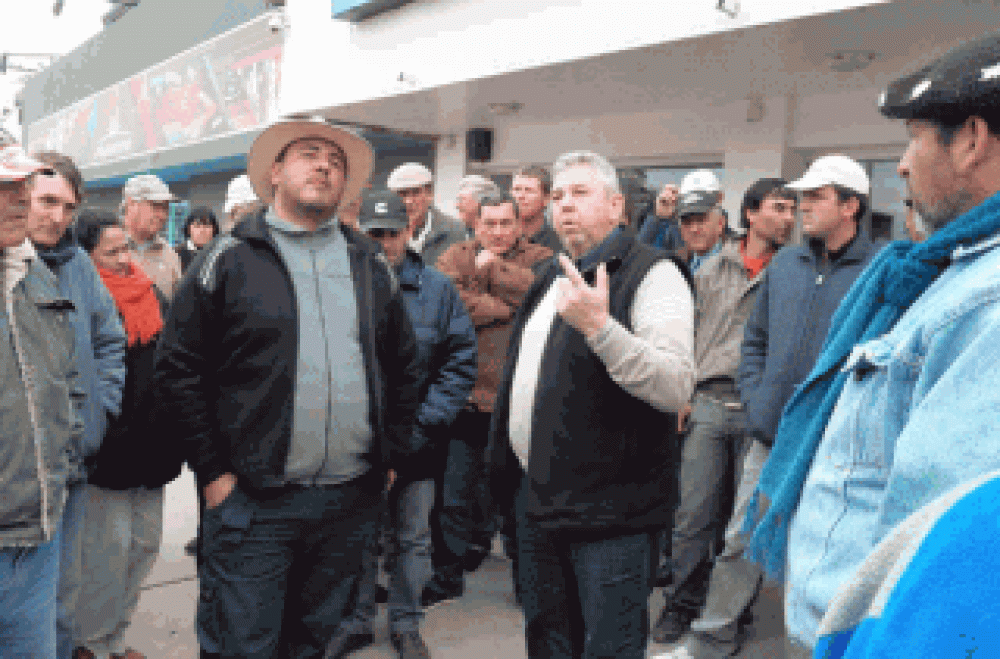 Se calienta la protesta del campo: cruce entre directivo de Federaci�n Agraria y productores