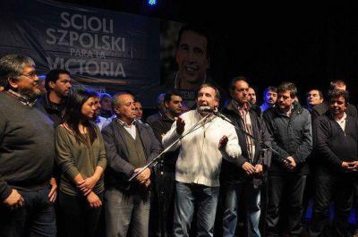 Szpolski presentó su lista con Scioli frente a miles de vecinos de Tigre