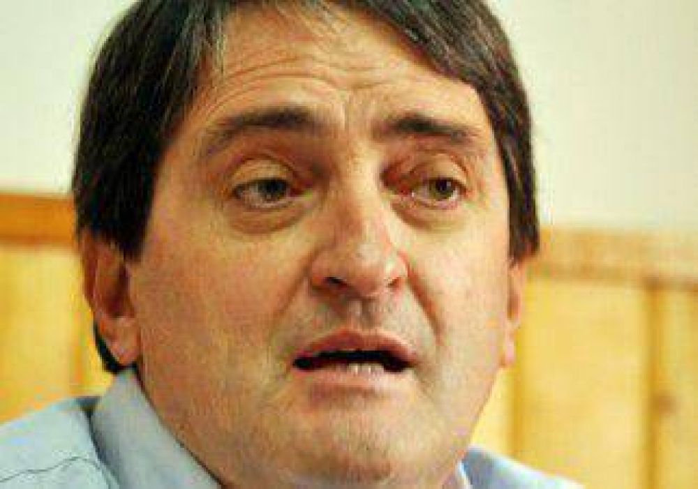 Vidal pelea en la Justicia para poder medirse con Quiroga 