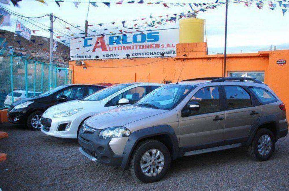 Rob� un veh�culo 0 Km de una agencia, pero lo atrapan antes de llegar a su casa
