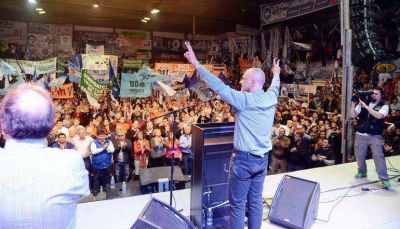 Buzzi resalt� el respaldo de Scioli para su reelecci�n en Chubut