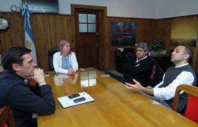 Un tercio de conexiones el�ctricas de Bariloche fue afectado por la nieve
