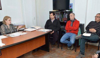 Reuni�n entre Educaci�n y ADOSAC