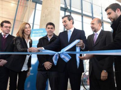 El ministro Randazzo inaugur� oficialmente la estaci�n Rosario Sur