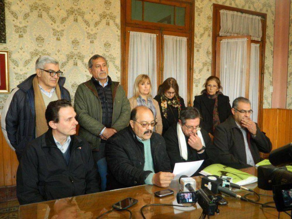 La Iglesia convoc� a los candidatos a un debate p�blico tras las Paso