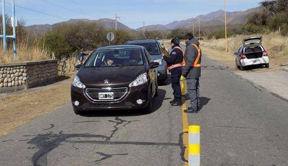 Contin�a el refuerzo de seguridad en los puestos camineros