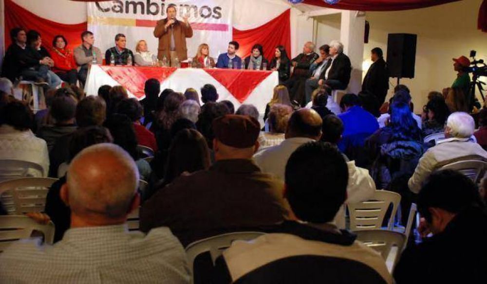 El Frente Cambiemos realiz un multitudinario encuentro de dirigentes del rea metropolitana