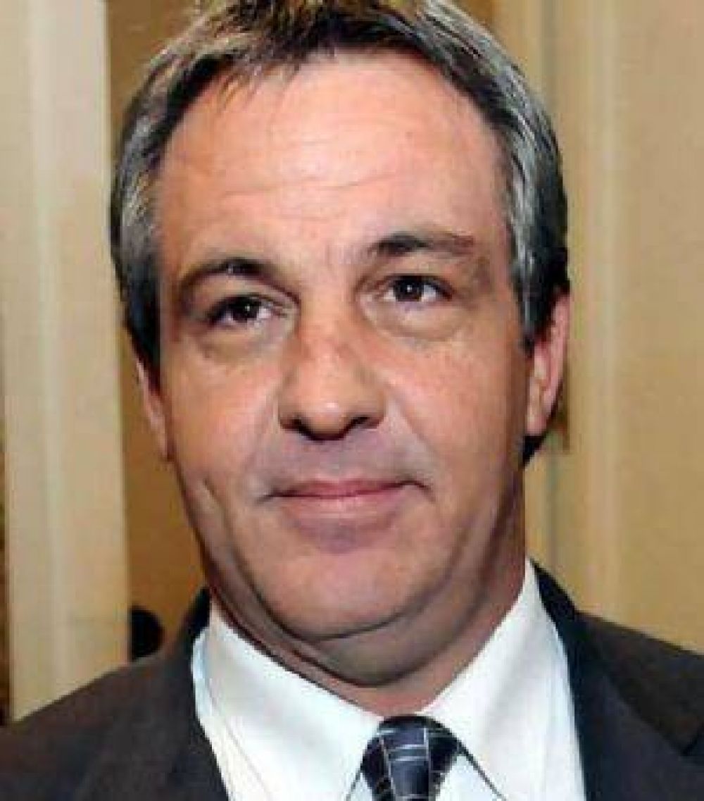 Cadillacs: el fiscal imput� a B�hm por firmar el contrato.