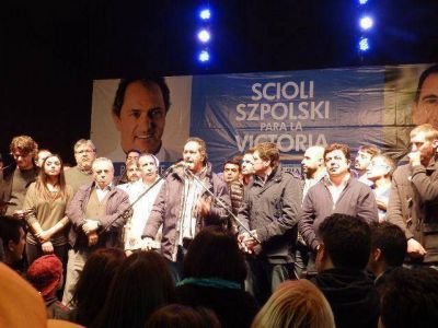 Con la presencia de Scioli, se lanzó la lista del FPV Tigre encabezada por Szpolski