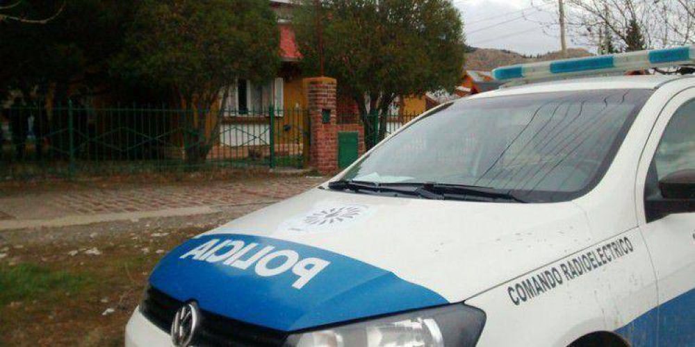 Encuentran a mujer muerta en su domicilio