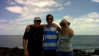 Atropell� a un ladr�n y le dispararon seis balazos