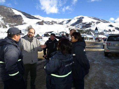 Fortalecen medidas de ordenamiento de tr�nsito en Cerro Catedral