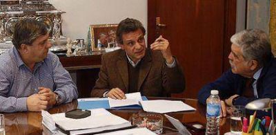 Pulti asegur� que este mi�rcoles �se firma el contrato para el comienzo de la obra del Arroyo del Barco�
