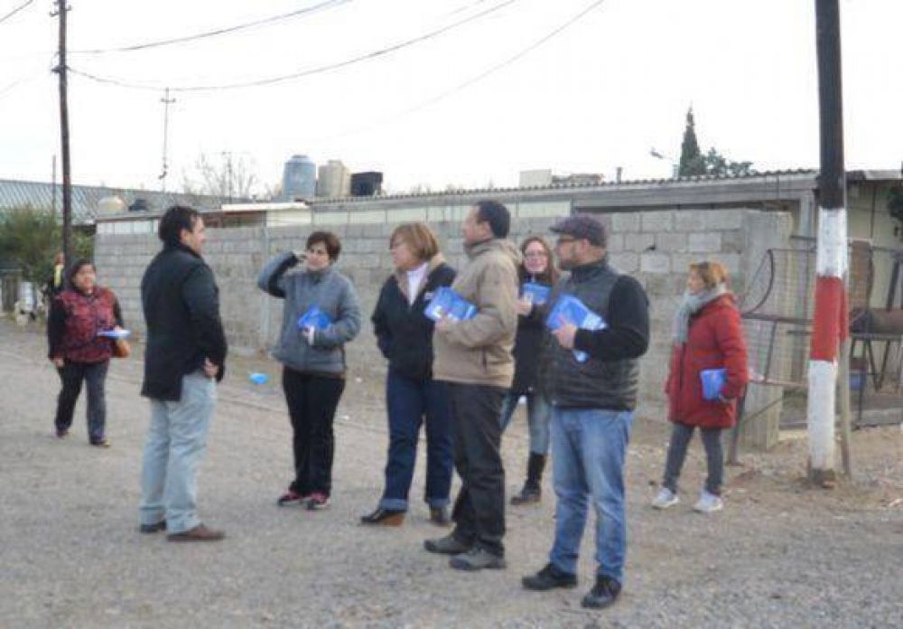 Naves: �Alicia representa el compromiso con la gente�