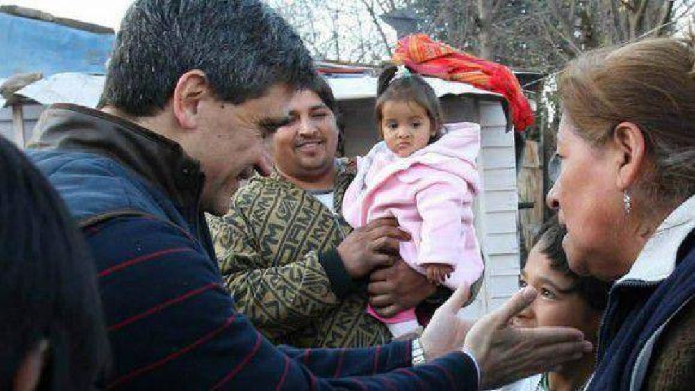 Yedlin se mostr� preocupado por los barrios a los que no llega la Municipalidad