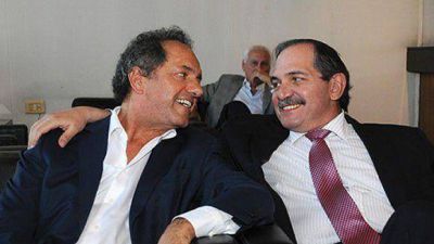 Alperovich: �Es importante que Scioli sea presidente para que siga ayudando a Tucum�n�