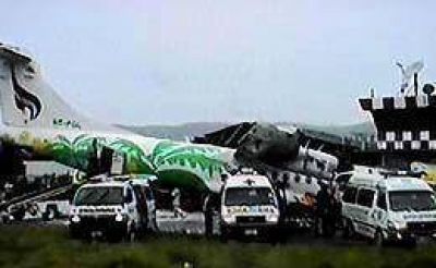 Otro accidente a�reo: en Tailandia choc� un avi�n tras el aterrizaje