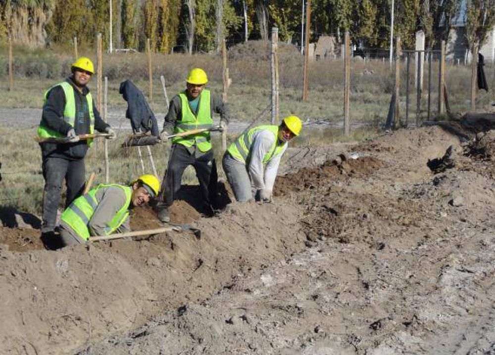 Gas natural en Angaco, con retraso por obra mal hecha