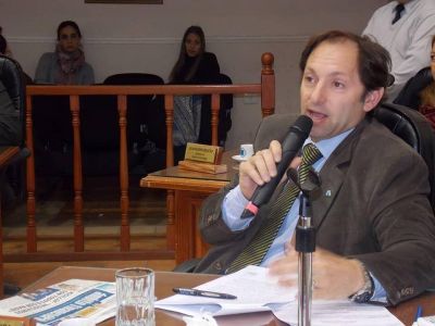 Miranda acerc� a la Iglesia el proyecto de debate para la Capital
