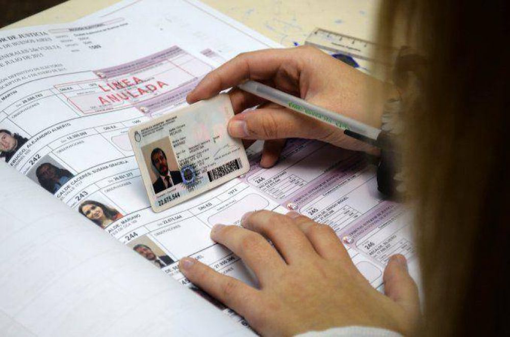 A 18 d�as de las PASO, un precandidato presidencial ya admiti� su derrota
