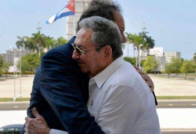 De visita en Cuba, Daniel Scioli se reuni� con Ra�l Castro
