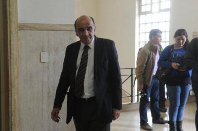 Edmundo Jim�nez: �no hay ning�n motivo para la recusaci�n�