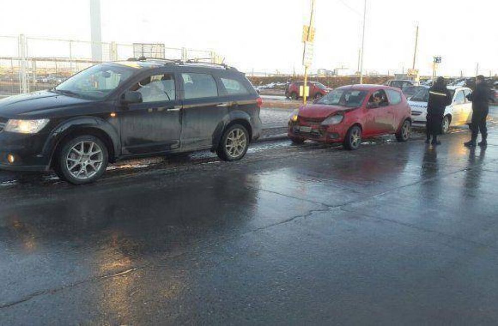 Choque sobre San Mart�n y Per� dej� un menor en el hospital