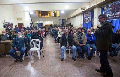 Pulti consolida su voto con los gremios amigos