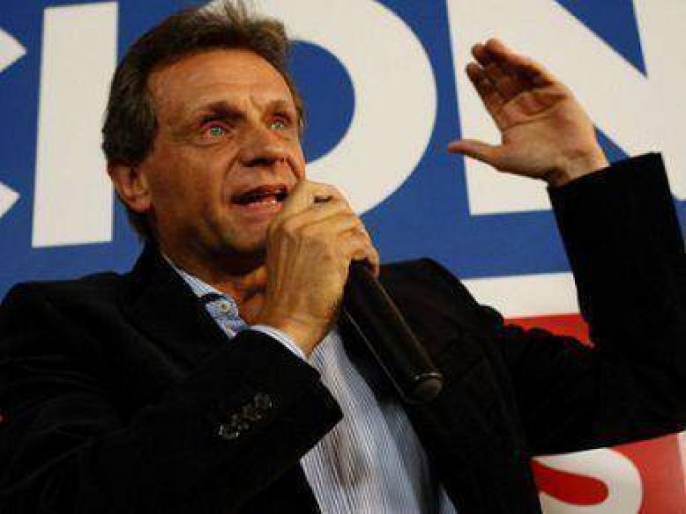 Pulti aparece finalista, pero lo espera un re�ido final con el cr�dito de CAMBIEMOS 