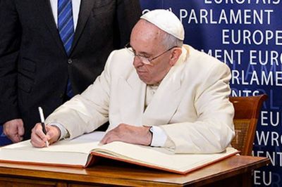 Papa Francisco firma declaraci�n contra esclavitud moderna y cambio clim�tico