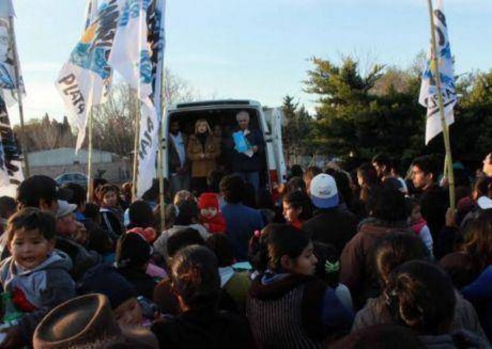 Florencia Saintout: �Vamos a hacer una patriada enorme en toda la ciudad La Plata�