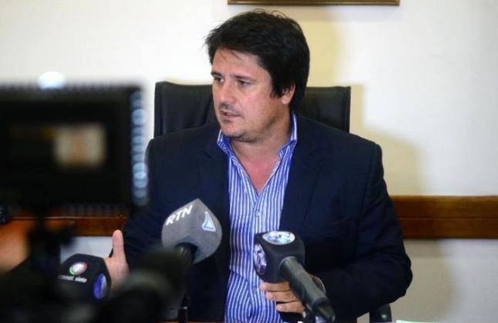 Postergan la mesa de di�logo del gobierno y los gremios estatales