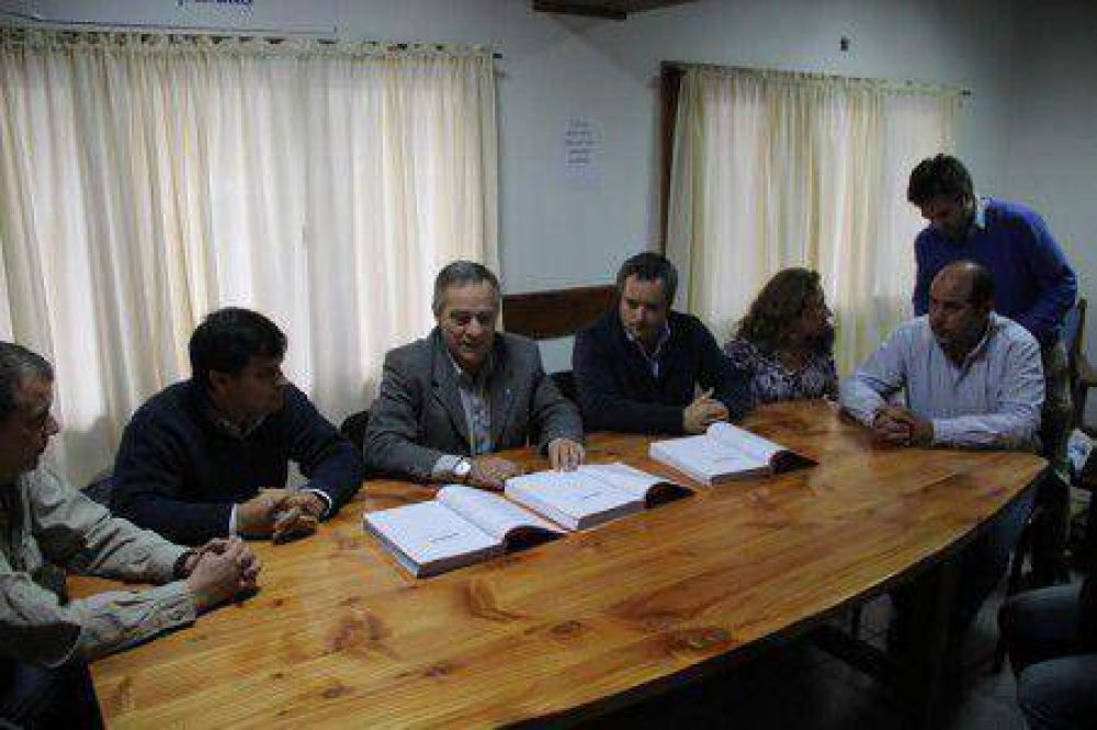 Sin documentaci�n ni informes, nuevamente el Ejecutivo intent� refutar a los beneficiarios