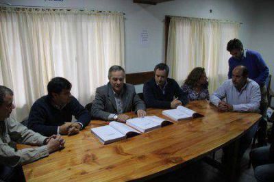 Sin documentaci�n ni informes, nuevamente el Ejecutivo intent� refutar a los beneficiarios