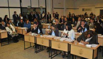 Pol�mica: Mestre apura 4 �ltimos convenios urban�sticos