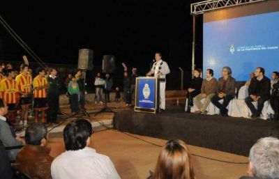 Capitanich inaugur� cinco cuadras de pavimento en Resistencia